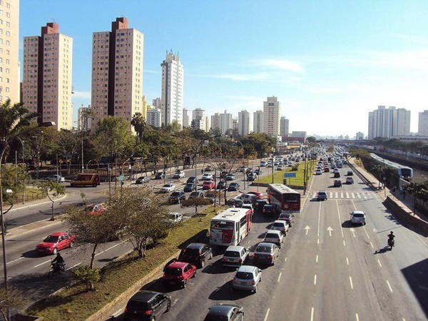Radial Leste uma das Avenidas mais importantes da Zona Leste de São Paulo Radial Leste uma das Avenidas mais importantes da Zona Leste de São Paulo