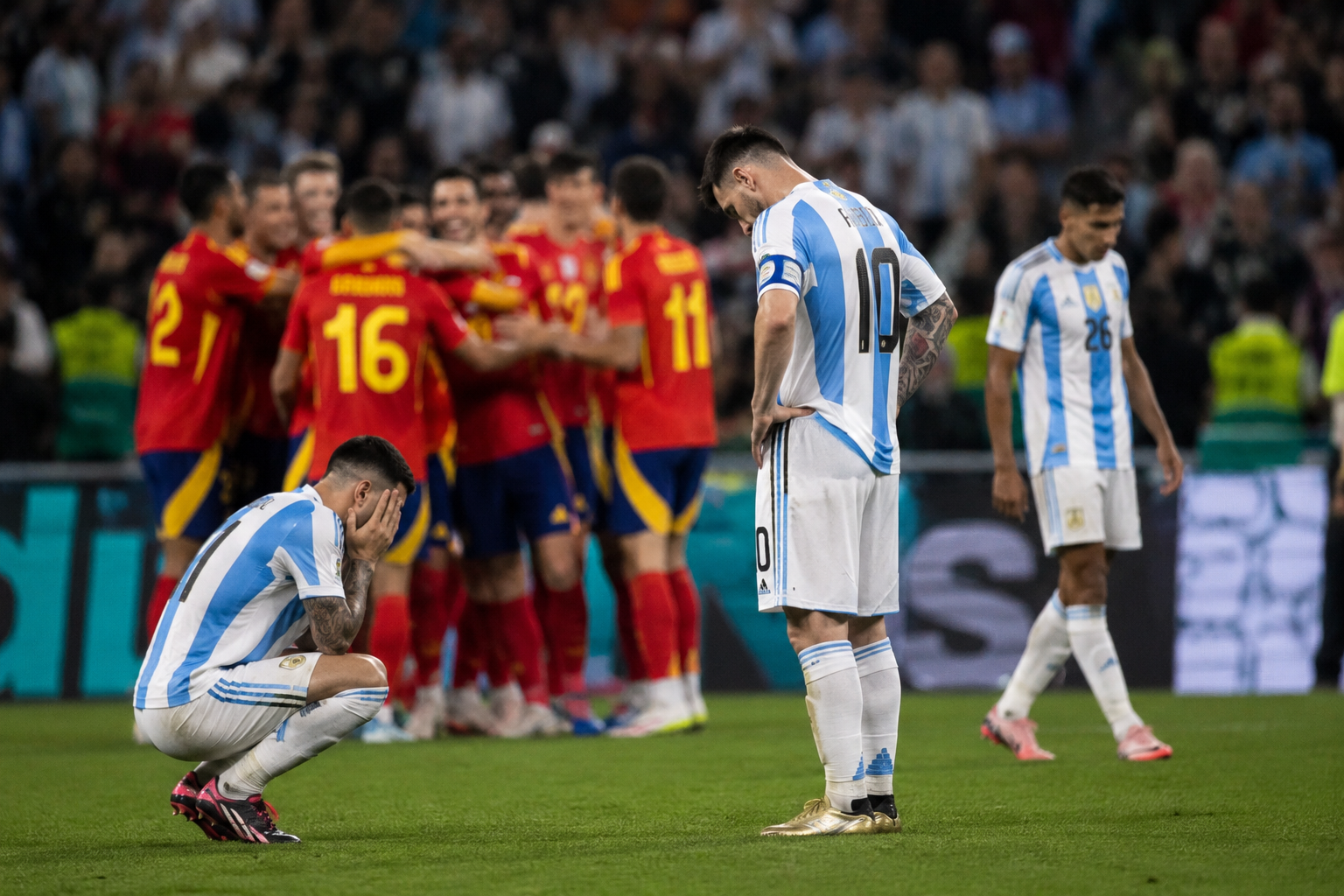 Argentina perde para a Espanha