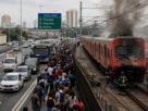 Rodízio de veículos na Zona Leste de São Paulo é suspenso após falha em trens e incêndio