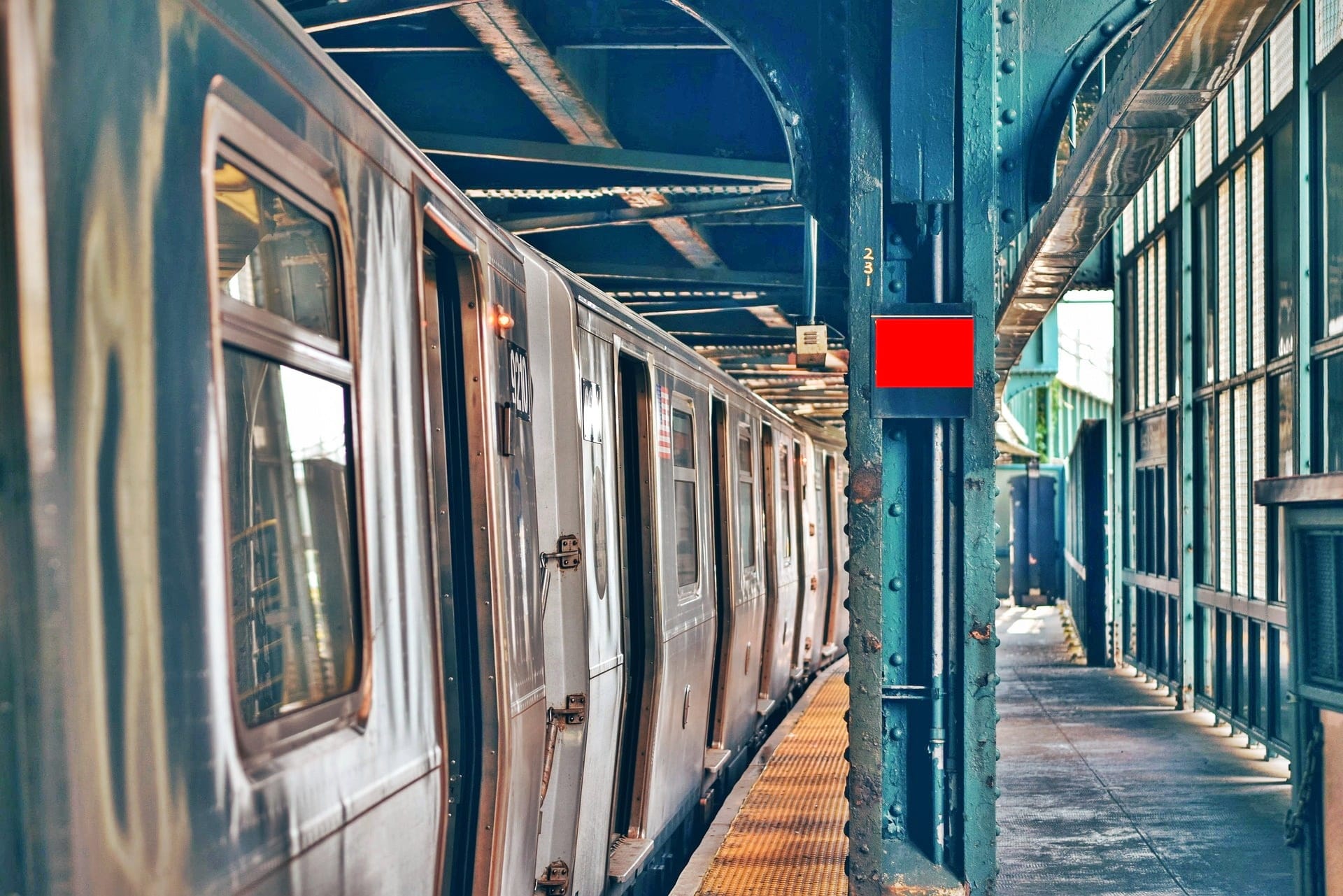 Greve da CPTM paralisa linhas 11