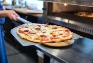 Tiros em pizzaria: discussão sobre demora na entrega