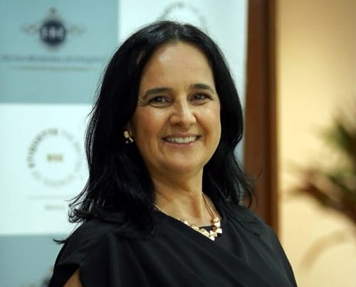 Cris Perroni Colunista